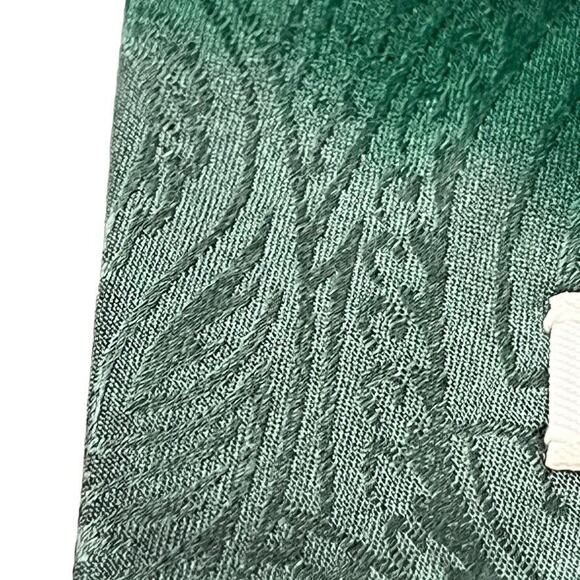 Robert Daskal Hand Painted Baseball Player 100% Silk Mens Necktie Tie Paisley - Picture 12 of 16